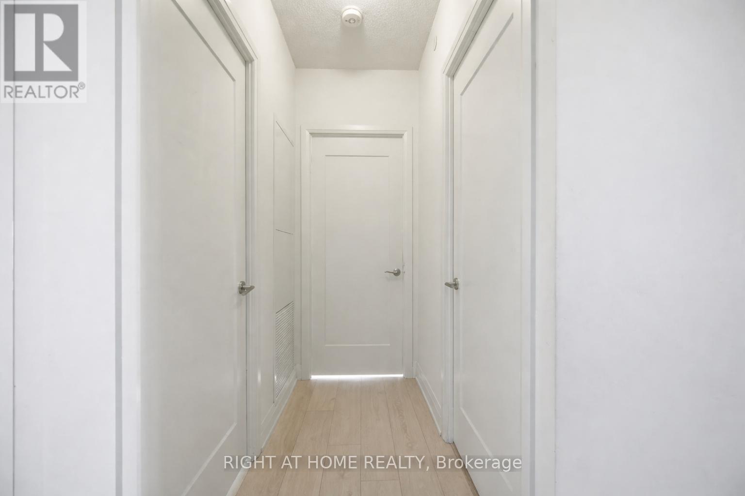 606 - 509 Dundas Street W, Oakville, Ontario  L6M 5P4 - Photo 13 - W13030158