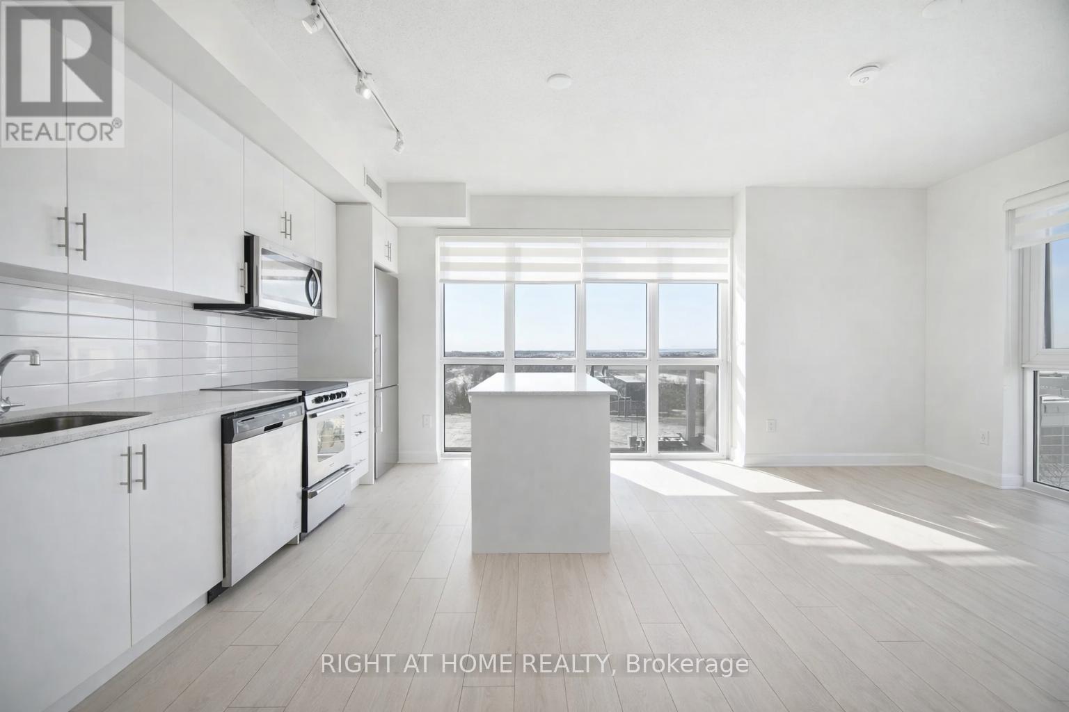 606 - 509 Dundas Street W, Oakville, Ontario  L6M 5P4 - Photo 4 - W13030158