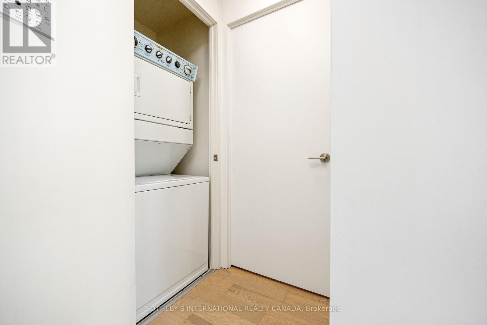 1601 - 105 The Queensway Avenue, Toronto, Ontario  M6S 5B5 - Photo 26 - W13030172