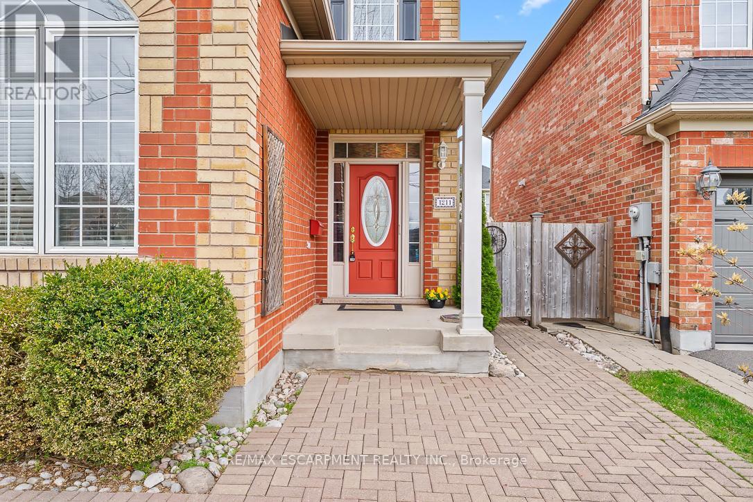 1211 Barr Crescent, Milton, Ontario  L9T 6X6 - Photo 4 - W13030176