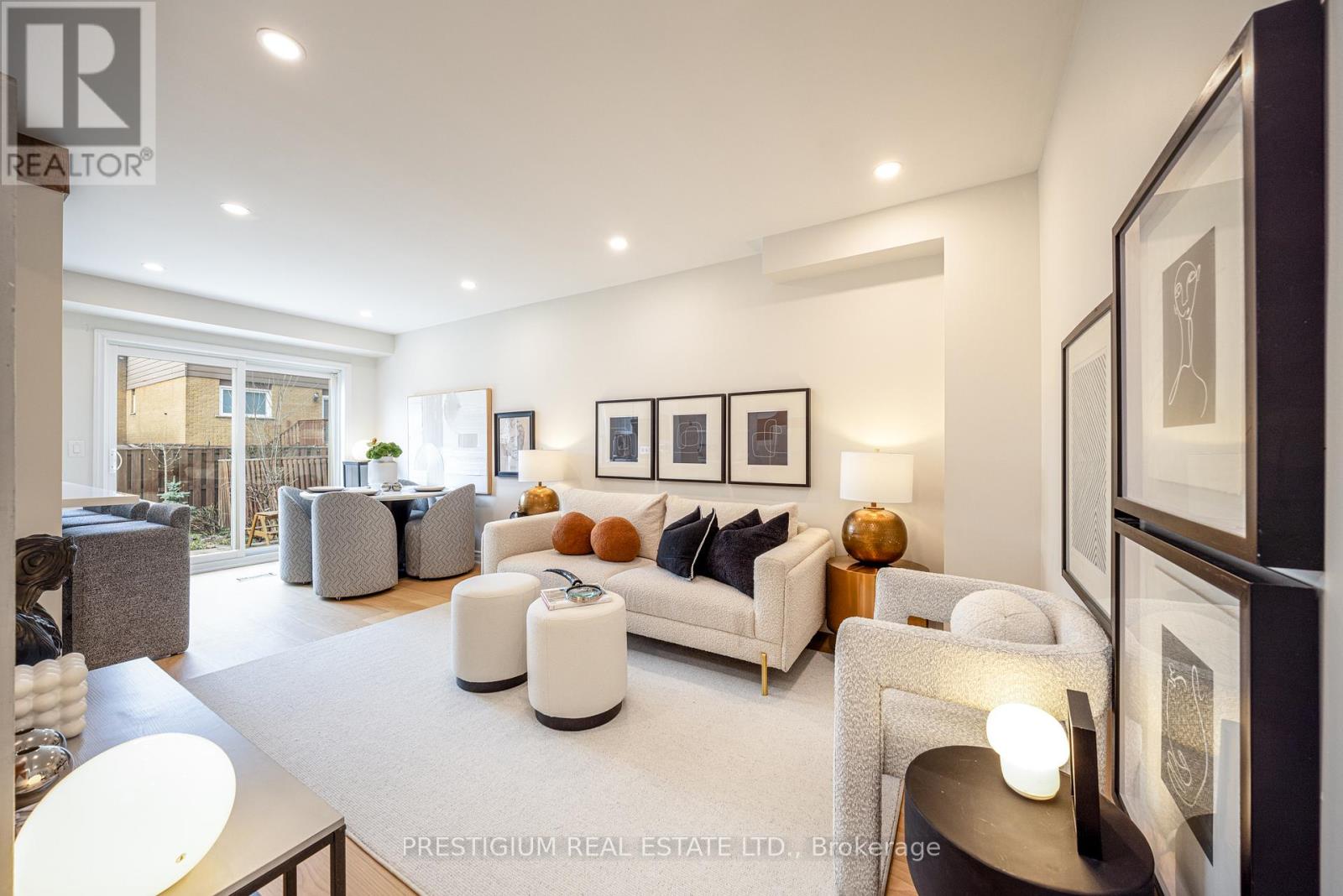 4094 Teakwood Drive, Mississauga, Ontario  L5C 3L6 - Photo 14 - W13030288