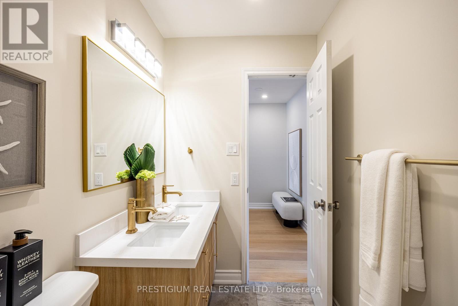 4094 Teakwood Drive, Mississauga, Ontario  L5C 3L6 - Photo 28 - W13030288