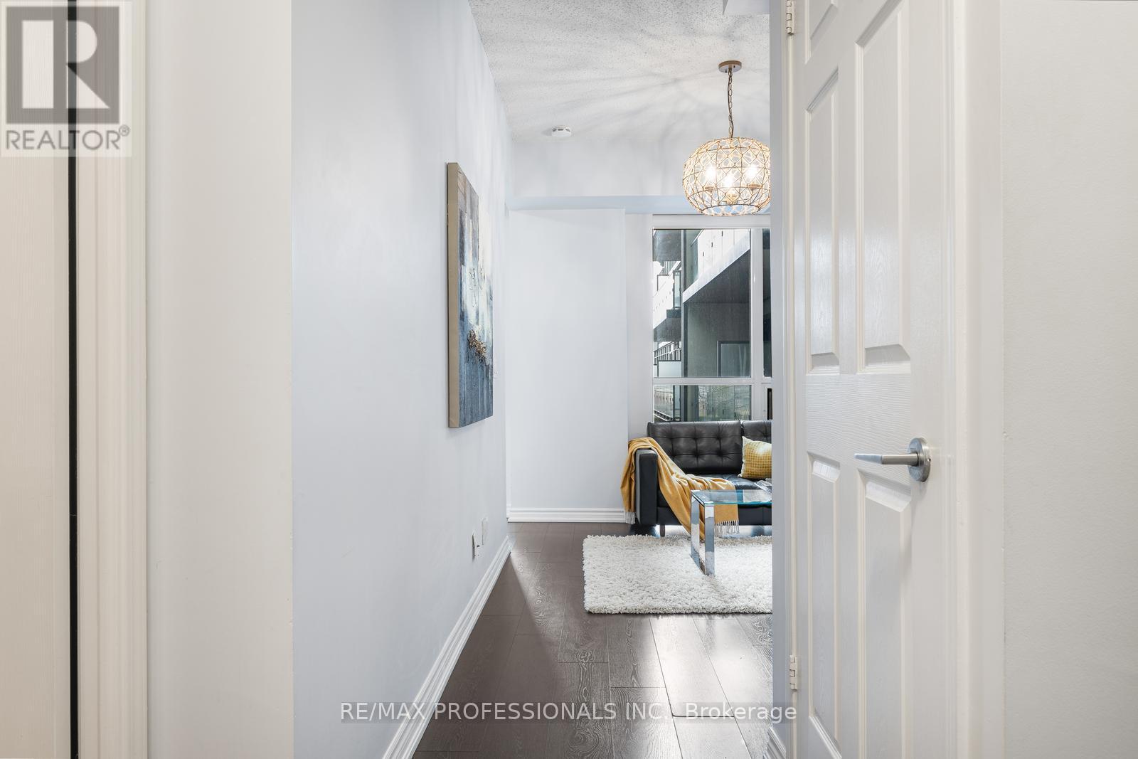 723 - 15 James Finlay Way, Toronto, Ontario  M3M 0B3 - Photo 3 - W13030304