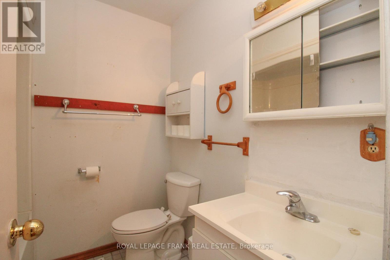 1006 Sydenham Road, Peterborough, Ontario  K9J 1K7 - Photo 18 - X13030360