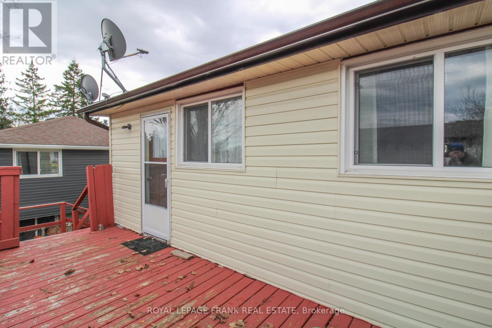 1006 Sydenham Road, Peterborough, Ontario  K9J 1K7 - Photo 6 - X13030360