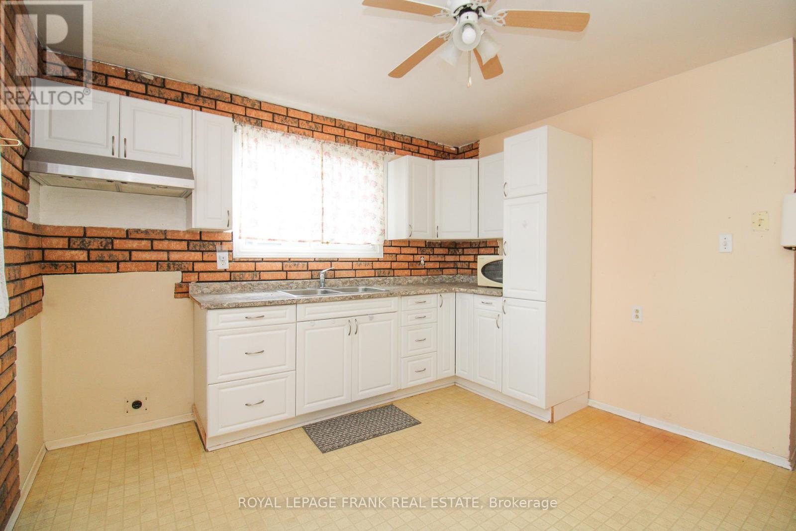 1006 Sydenham Road, Peterborough, Ontario  K9J 1K7 - Photo 9 - X13030360