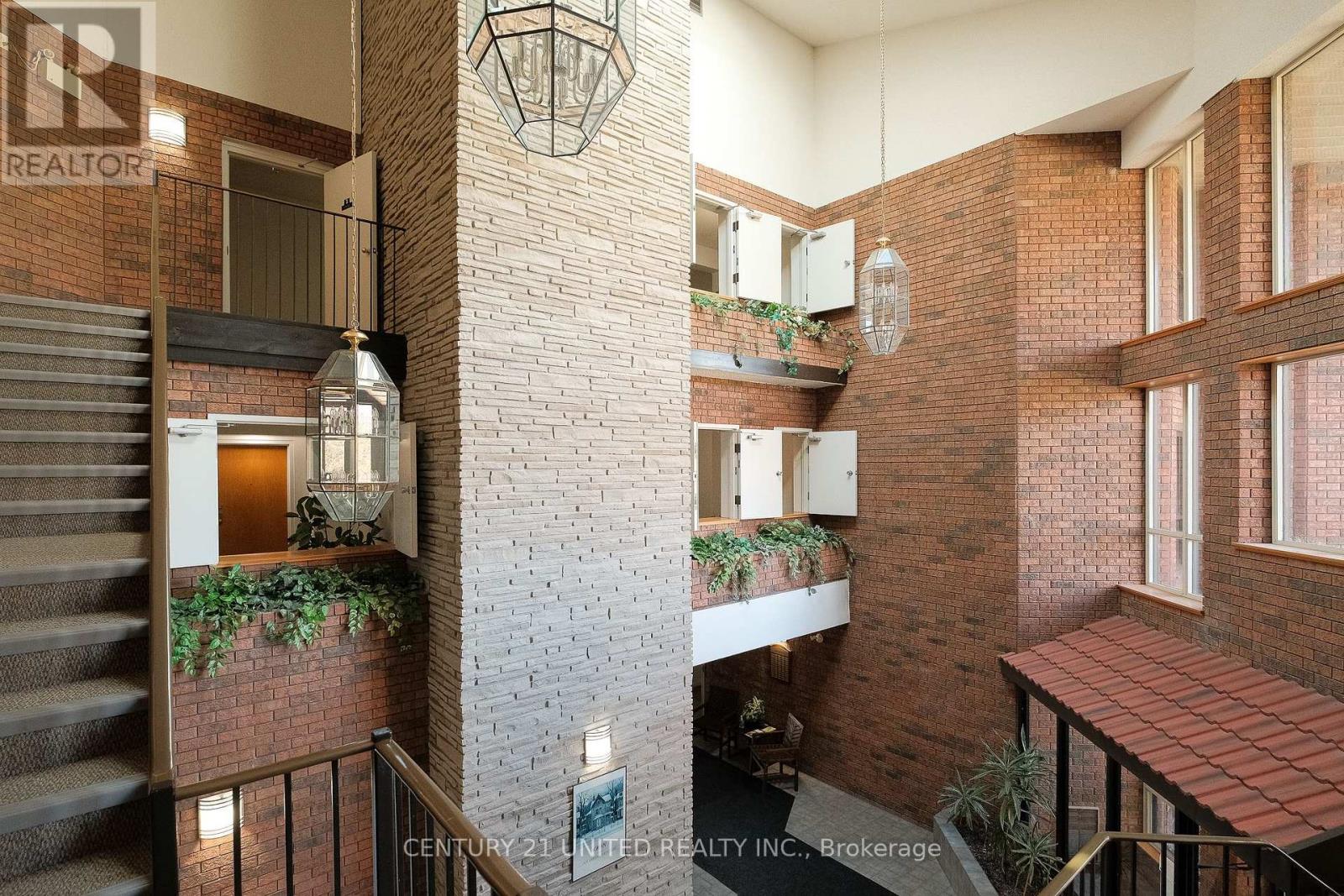 218 - 921 Armour Road, Peterborough, Ontario  K9H 7K5 - Photo 2 - X13030454