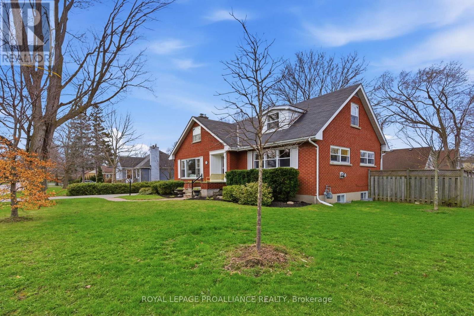 395 Henry Street, Cobourg, Ontario  K9A 3Z1 - Photo 2 - X13030600