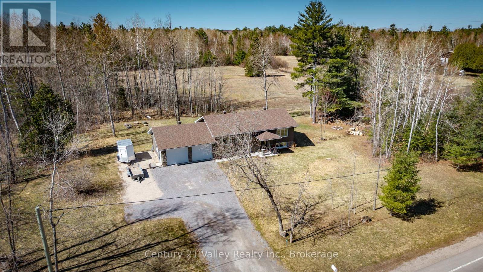 543 Anderson Road, Mcnab/braeside, Ontario  K7S 3G8 - Photo 4 - X12808178