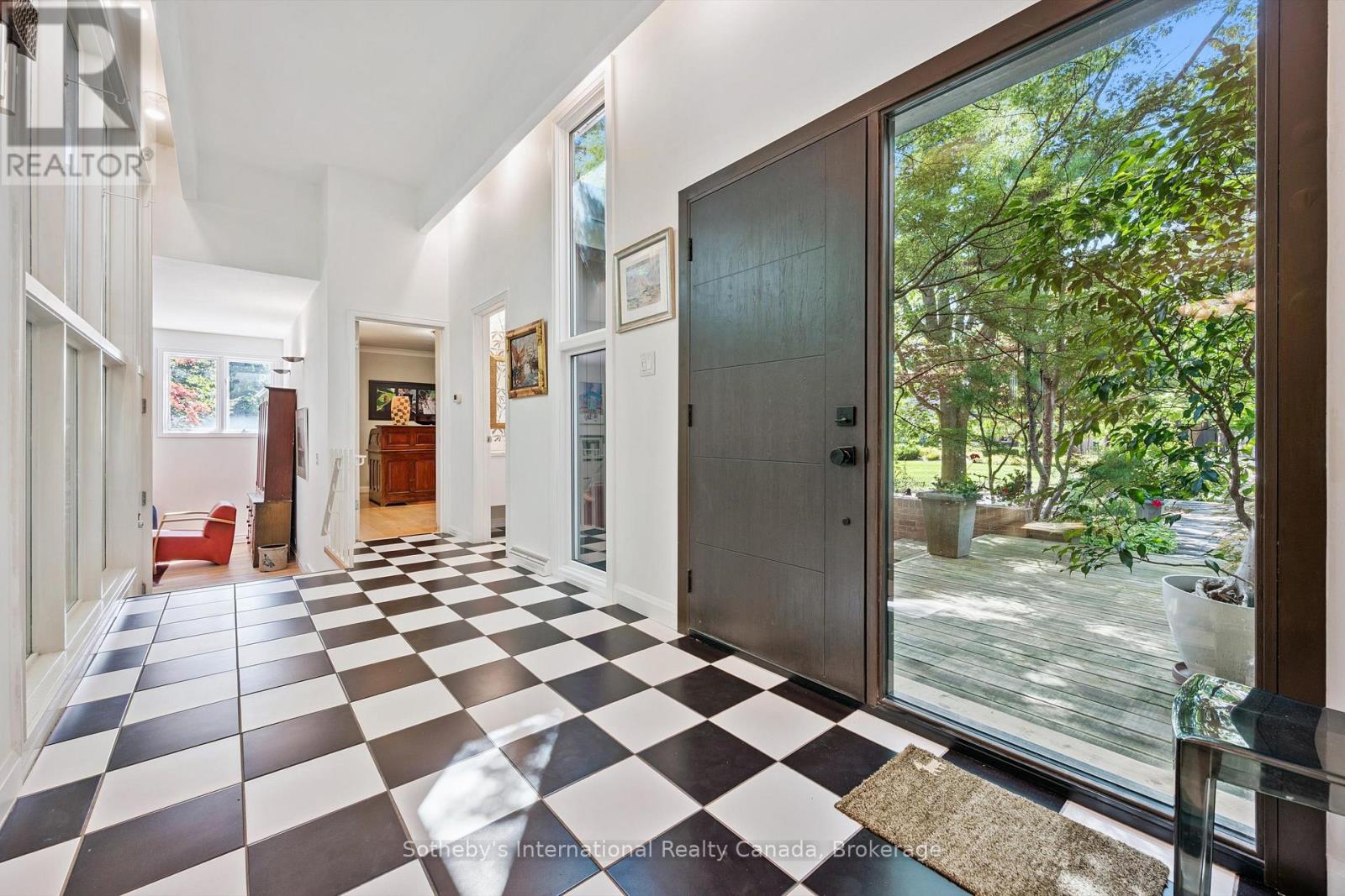 348 Browning Place, Waterloo, Ontario  N2L 2W3 - Photo 13 - X12399870