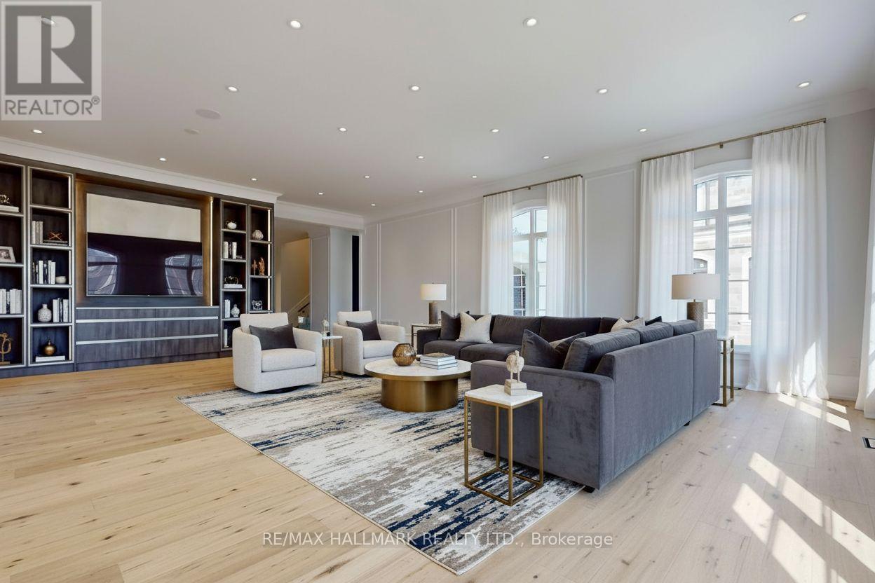 152 Olde Bayview Avenue, Richmond Hill, Ontario  L4E 3C6 - Photo 9 - N12849340