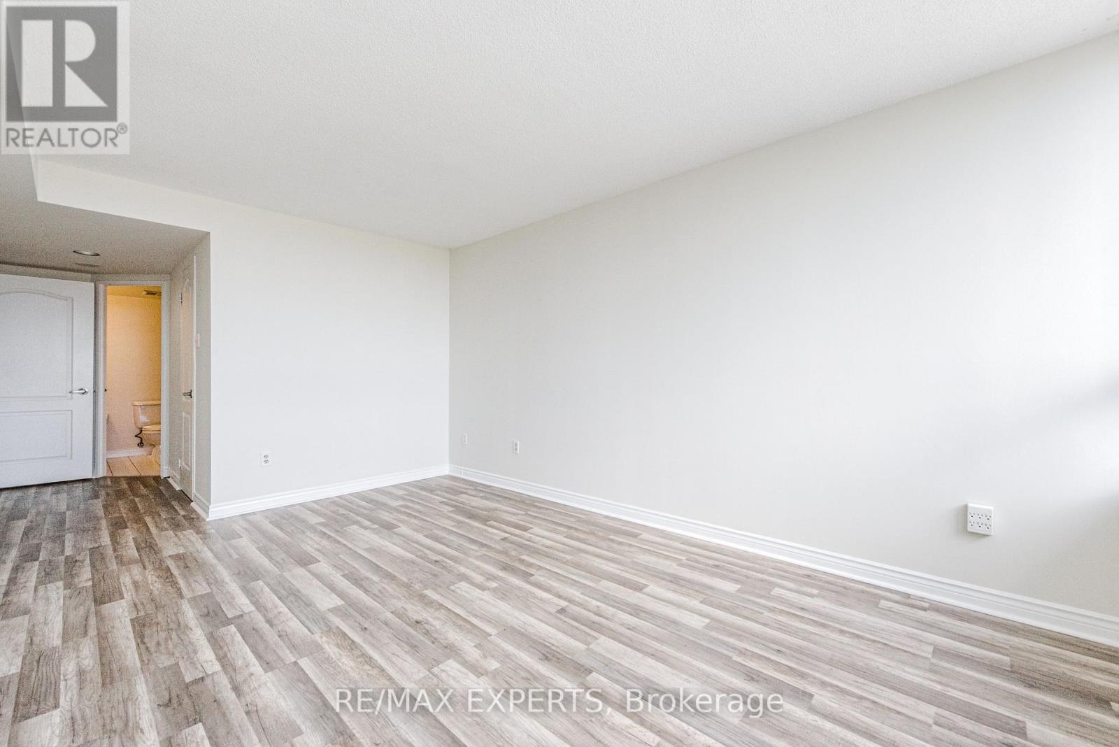 1506 - 7 Townsgate Drive, Vaughan, Ontario  L4J 7Z9 - Photo 35 - N13030196