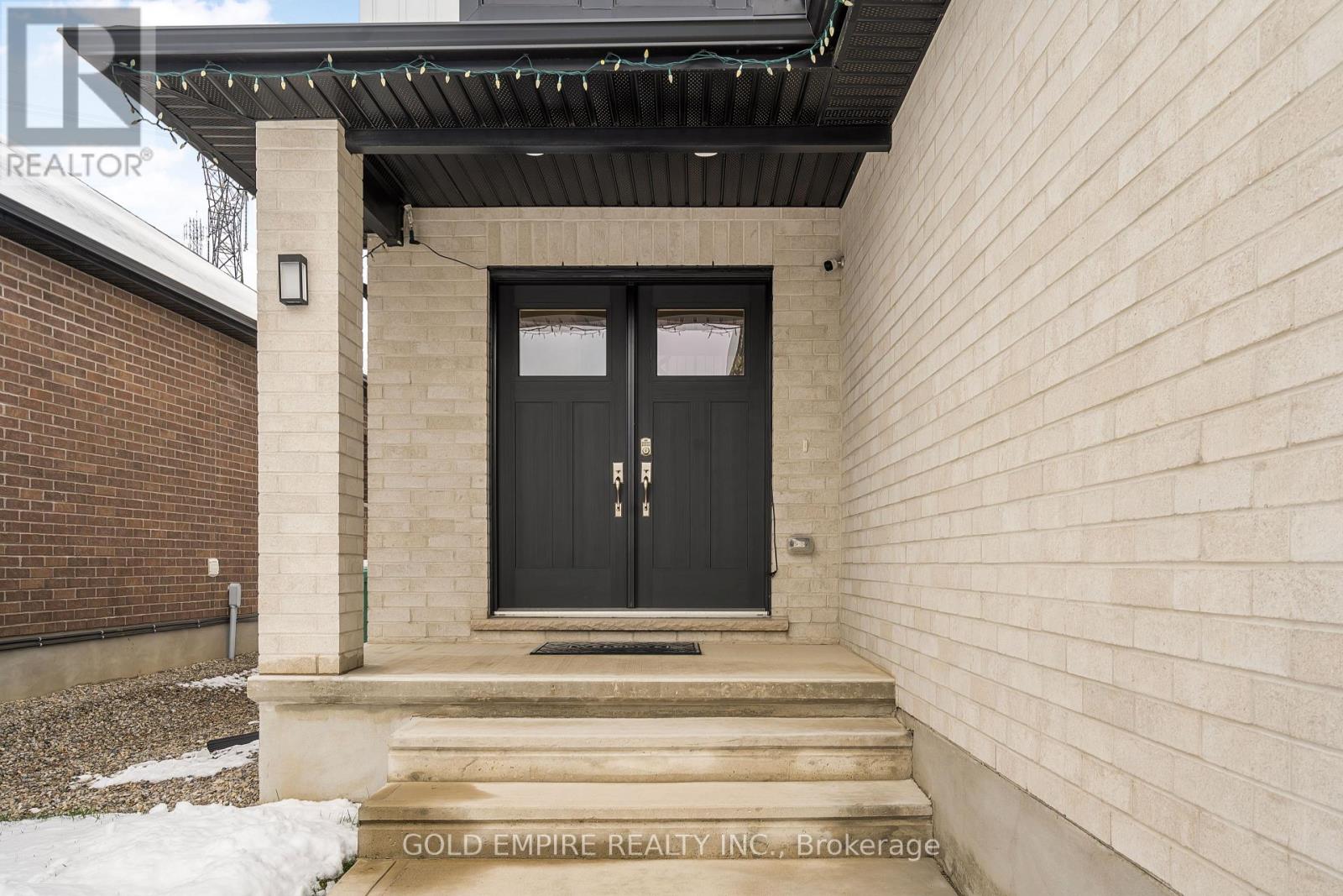 12 Rea Court, Southwold, Ontario  N6L 1M1 - Photo 6 - X13030408