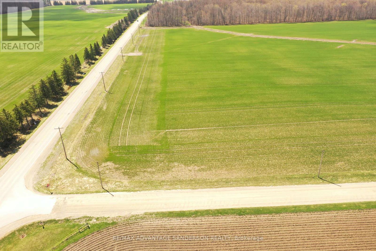 23127 Valleyview Road, Thames Centre, Ontario  N0M 2P0 - Photo 2 - X13030494