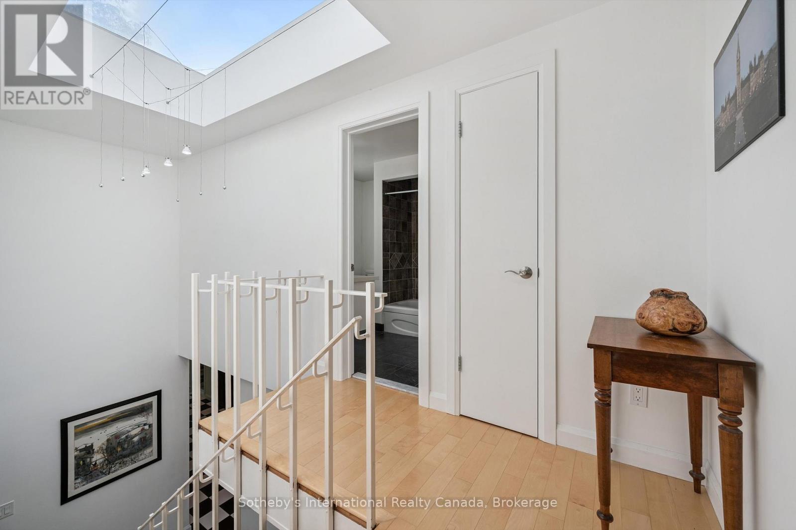 348 Browning Place, Waterloo, Ontario  N2L 2W3 - Photo 33 - X12399870