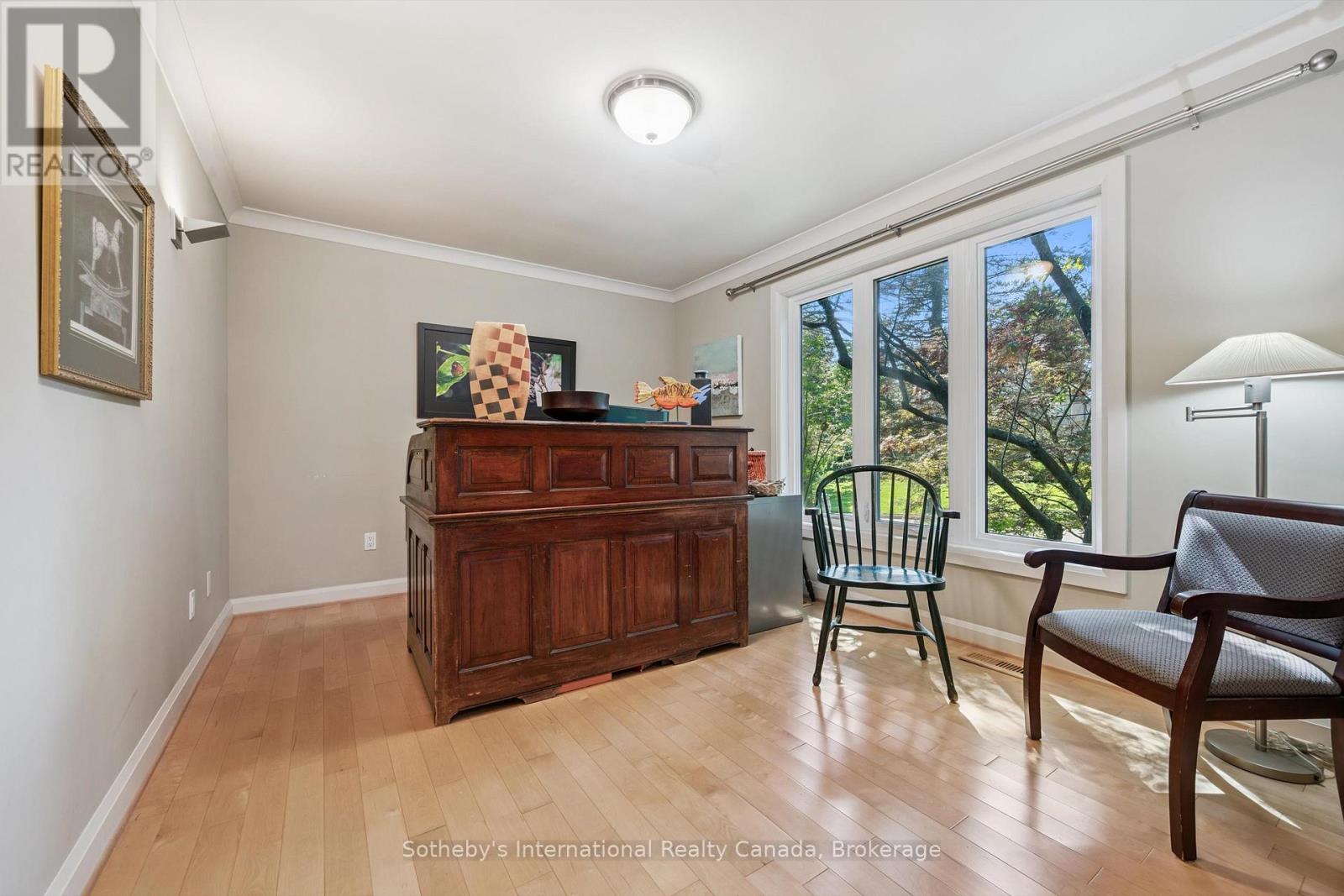 348 Browning Place, Waterloo, Ontario  N2L 2W3 - Photo 24 - X12399870