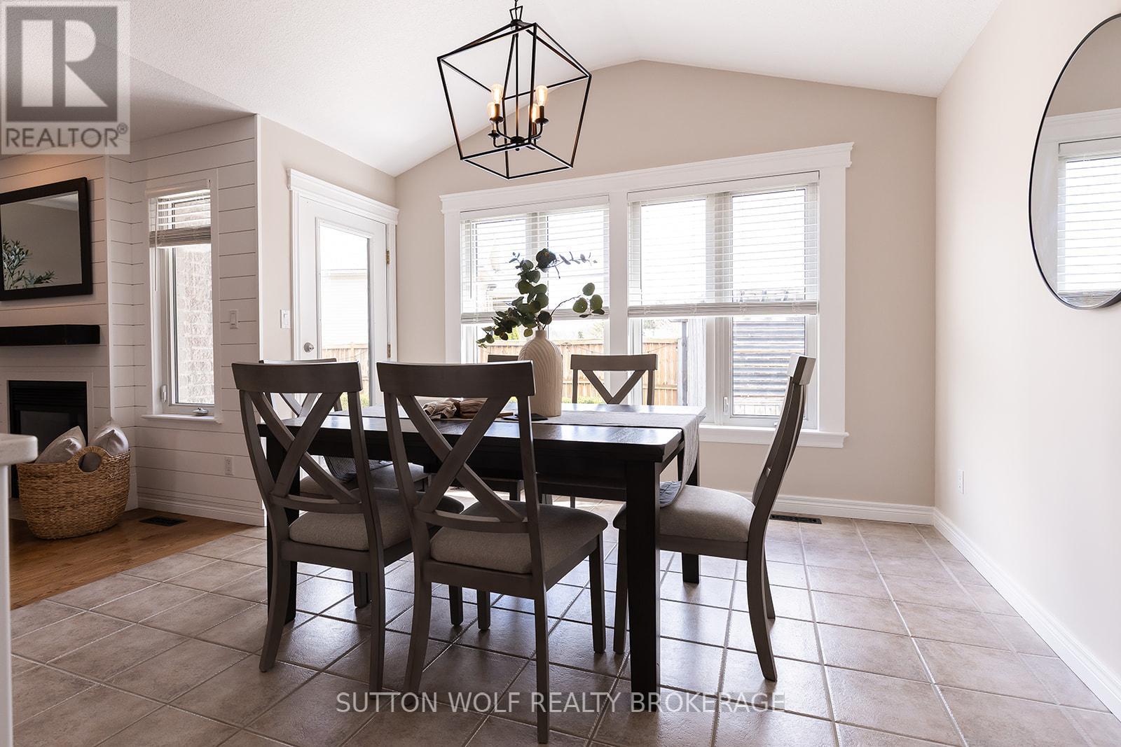 501 Darcy Drive, Strathroy-Caradoc, Ontario  N7G 4K9 - Photo 15 - X13030608