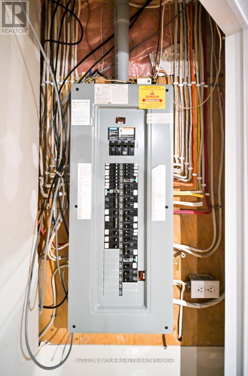 501 Darcy Drive, Strathroy-Caradoc, Ontario  N7G 4K9 - Photo 35 - X13030608