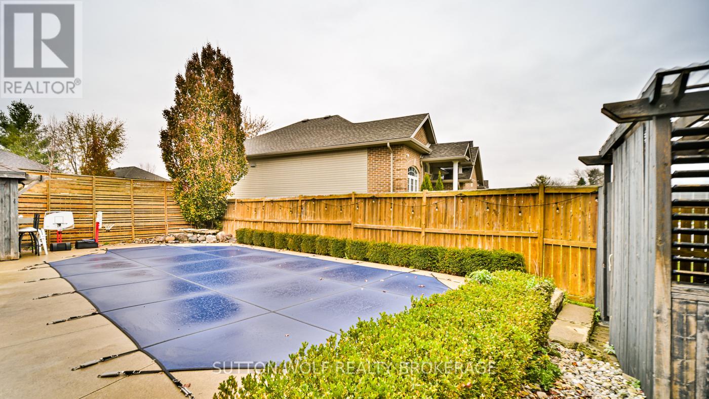 501 Darcy Drive, Strathroy-Caradoc, Ontario  N7G 4K9 - Photo 37 - X13030608