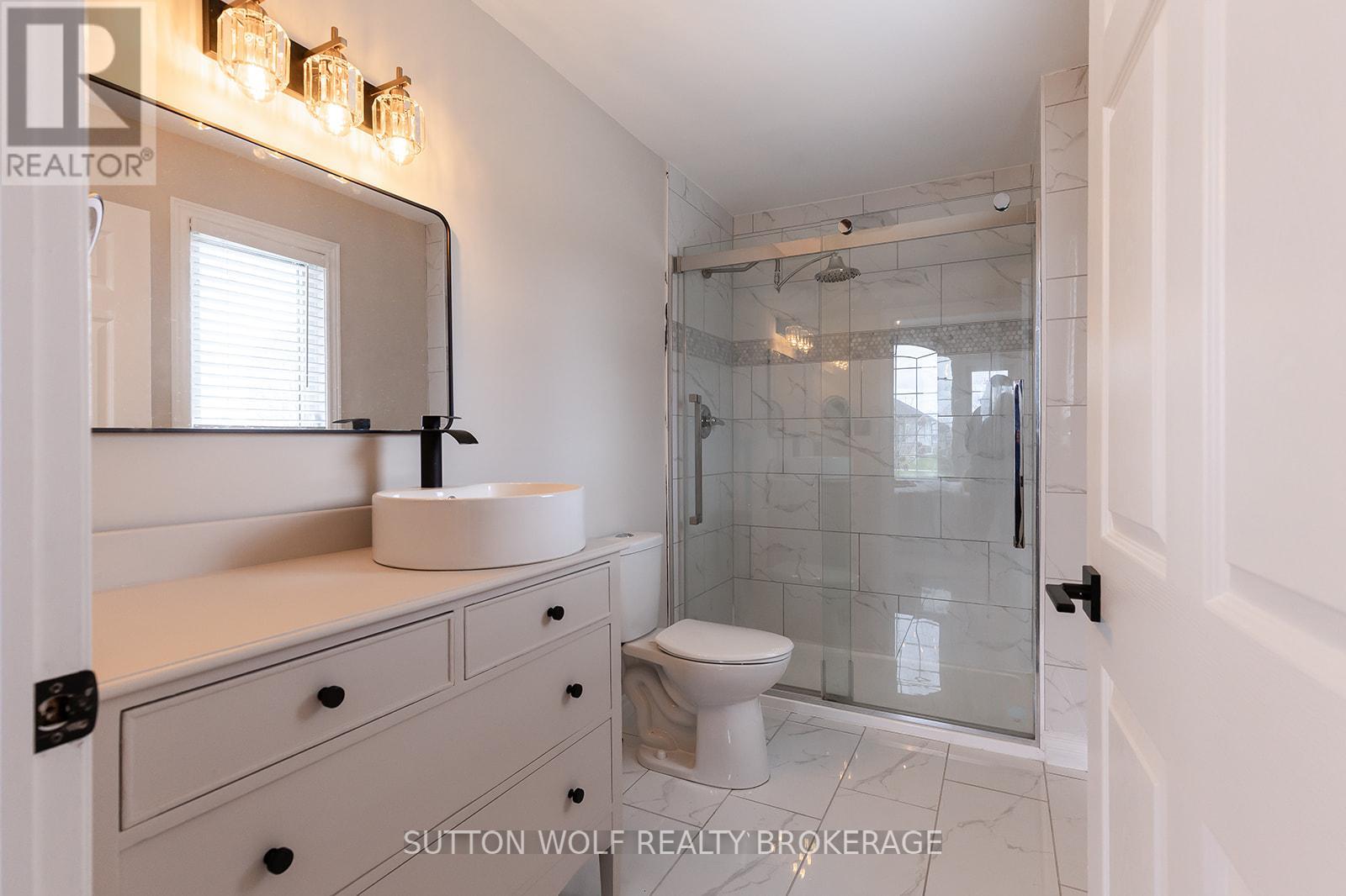 501 Darcy Drive, Strathroy-Caradoc, Ontario  N7G 4K9 - Photo 8 - X13030608