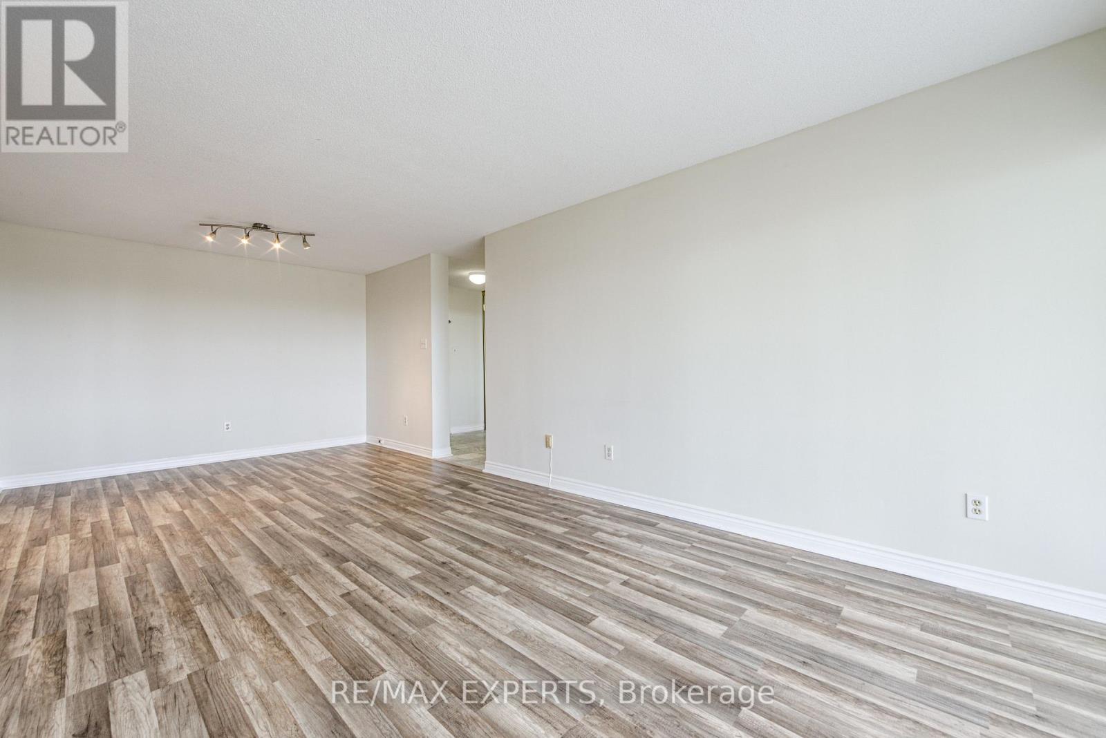 1506 - 7 Townsgate Drive, Vaughan, Ontario  L4J 7Z9 - Photo 18 - N13030196