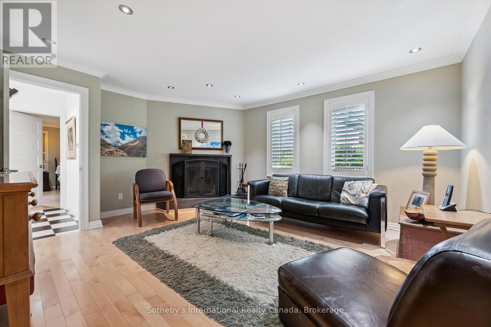 348 Browning Place, Waterloo, Ontario  N2L 2W3 - Photo 23 - X12399870