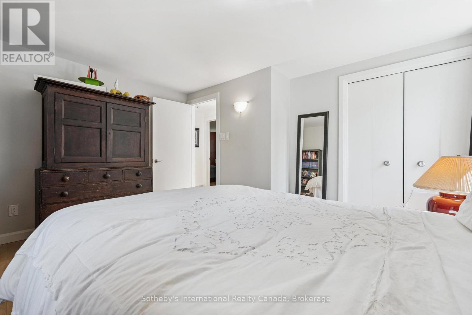 348 Browning Place, Waterloo, Ontario  N2L 2W3 - Photo 32 - X12399870