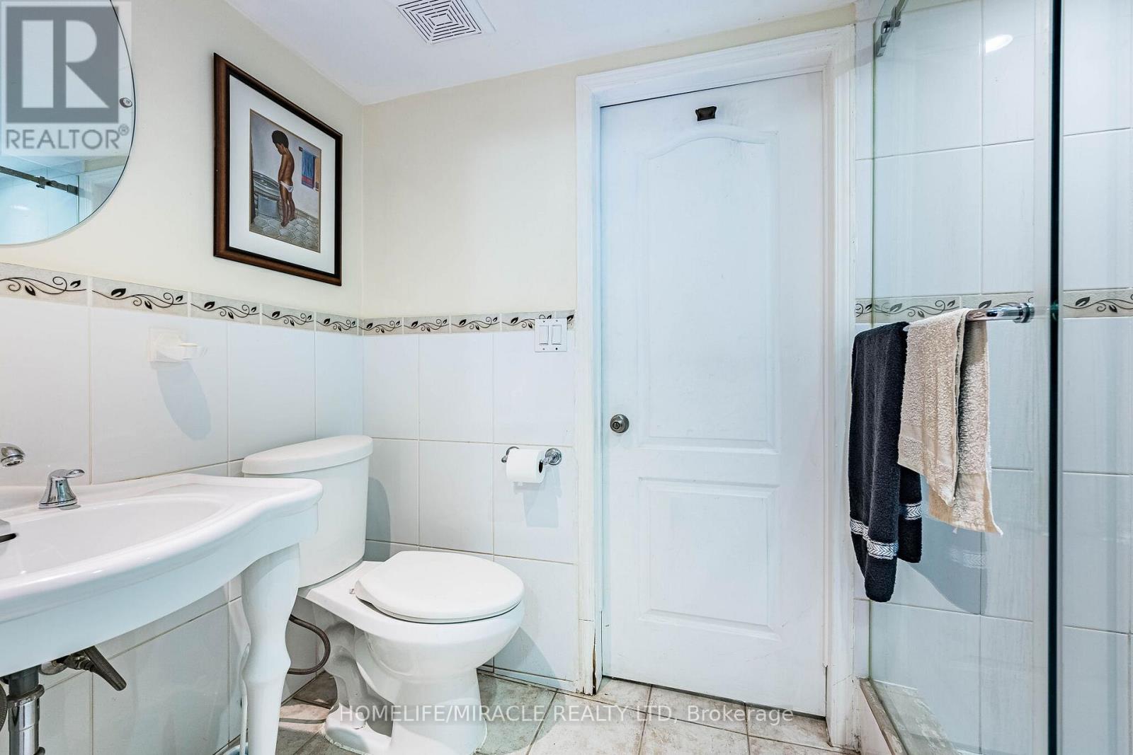 7150 Harwick Drive, Mississauga, Ontario  L4T 3A4 - Photo 45 - W12939524