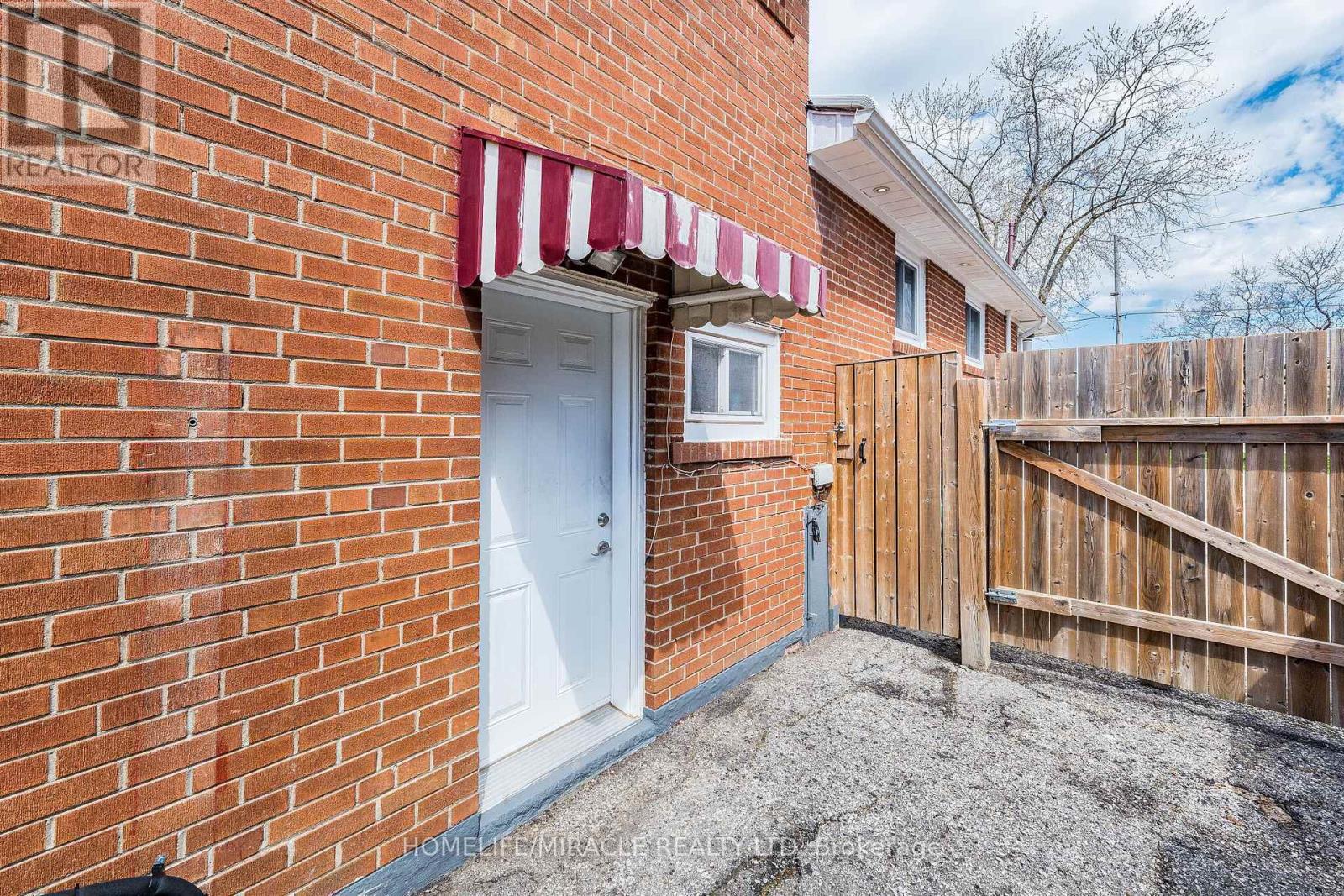 7150 Harwick Drive, Mississauga, Ontario  L4T 3A4 - Photo 47 - W12939524