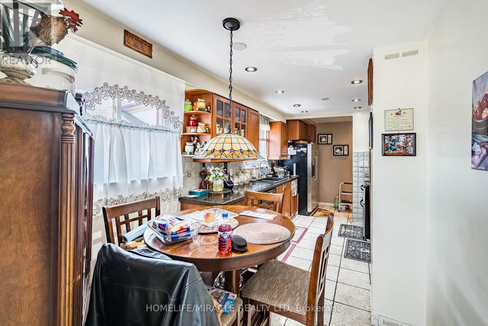 7150 Harwick Drive, Mississauga, Ontario  L4T 3A4 - Photo 13 - W12939524