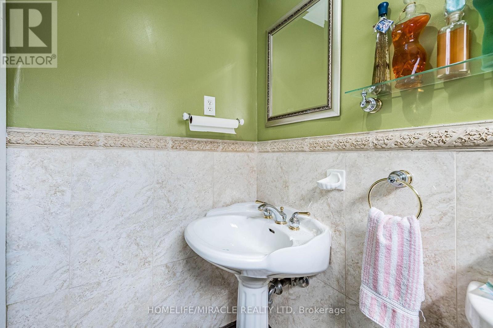 7150 Harwick Drive, Mississauga, Ontario  L4T 3A4 - Photo 32 - W12939524