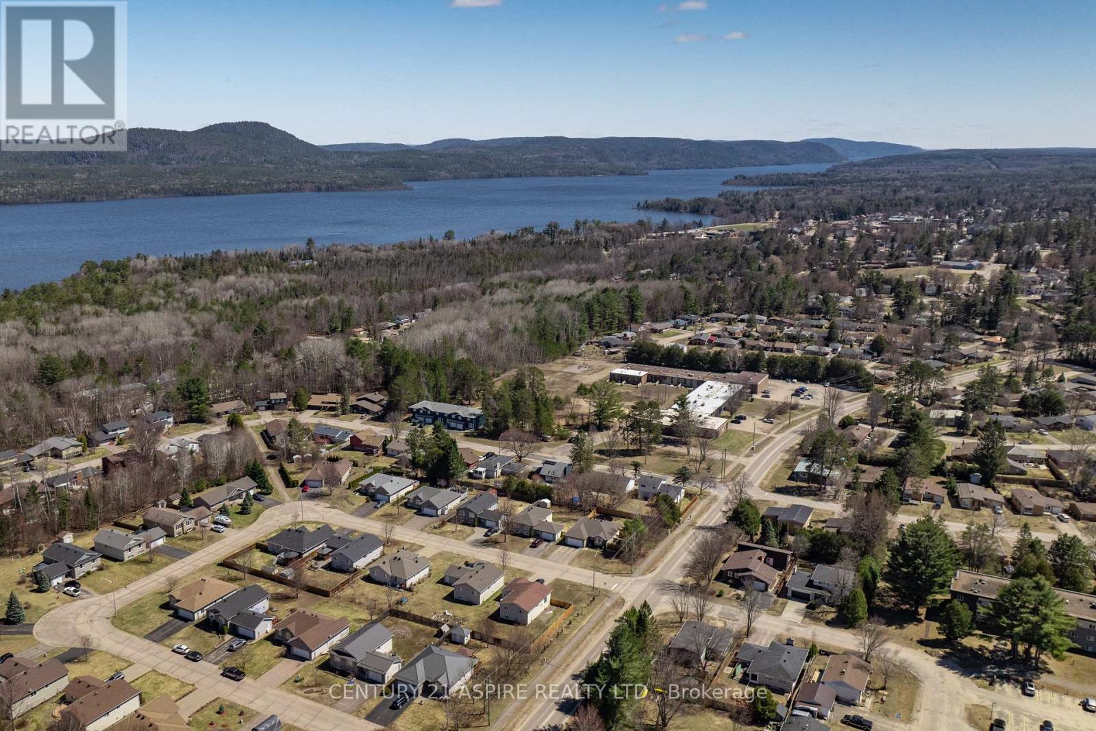 93 Frontenac Crescent, Deep River, Ontario  K0J 1P0 - Photo 45 - X13030420