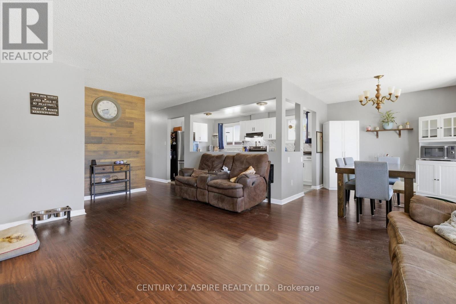 93 Frontenac Crescent, Deep River, Ontario  K0J 1P0 - Photo 9 - X13030420