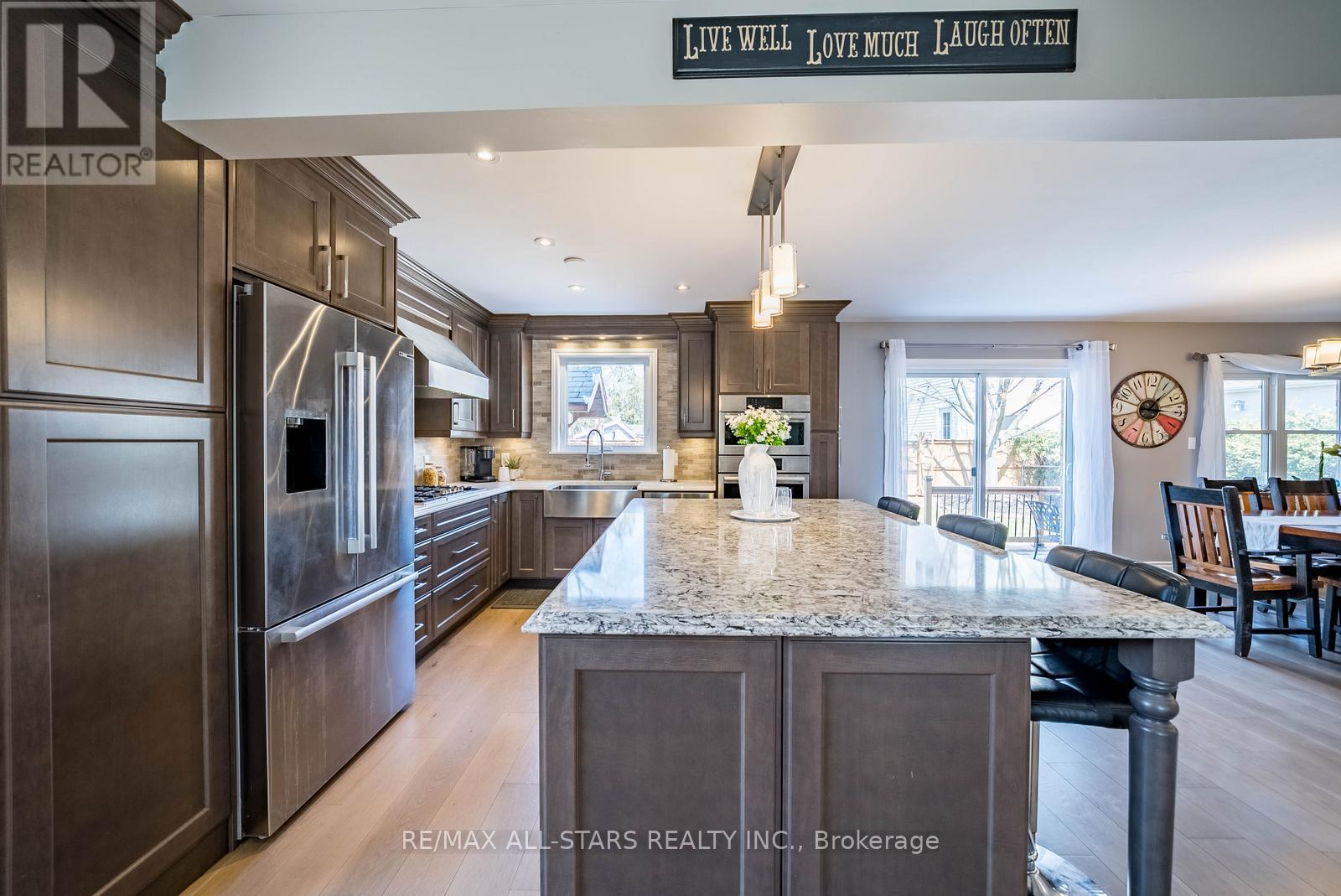 263 Sunset Boulevard, Whitchurch-Stouffville, Ontario  L4A 3R1 - Photo 12 - N12976916