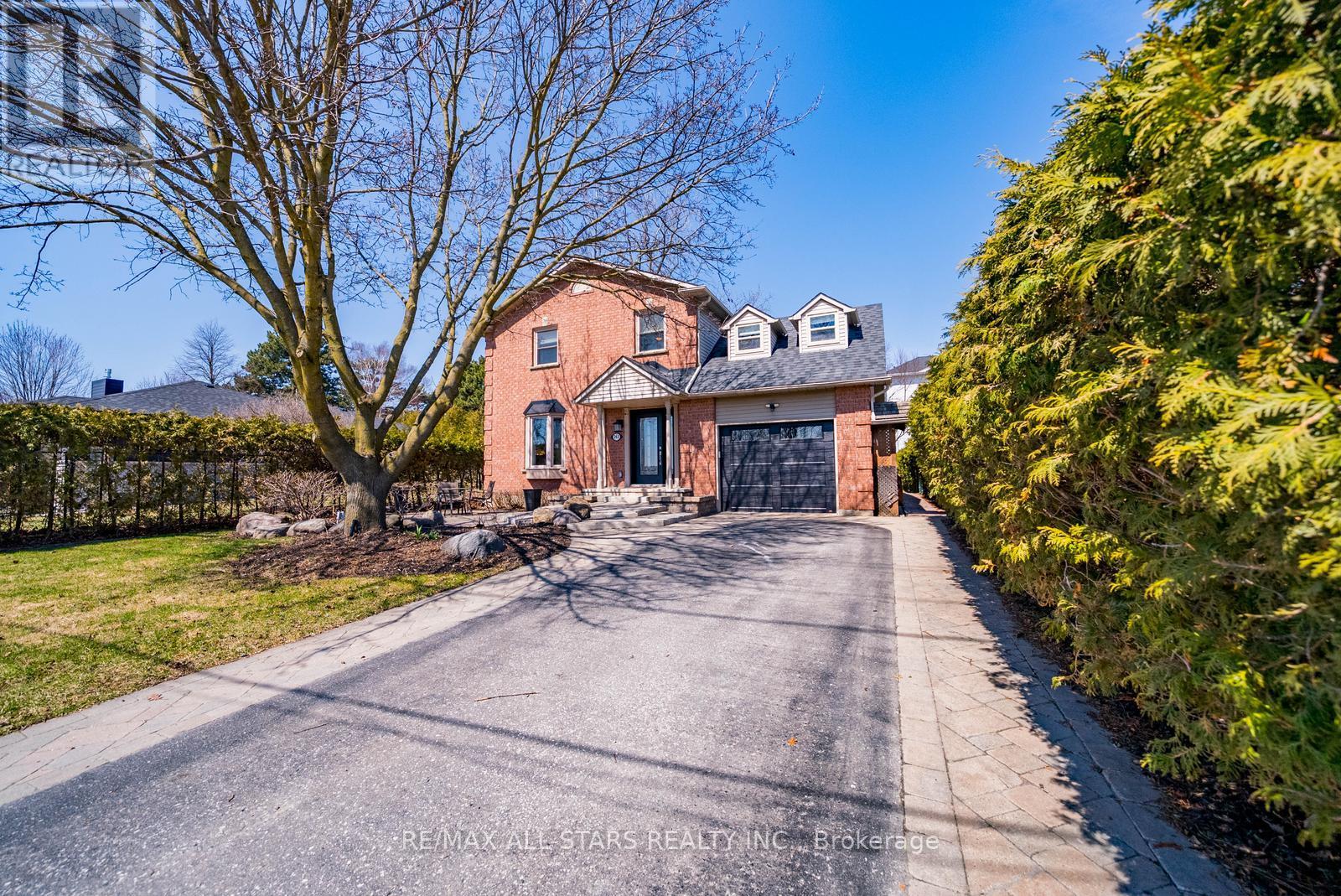 263 Sunset Boulevard, Whitchurch-Stouffville, Ontario  L4A 3R1 - Photo 2 - N12976916