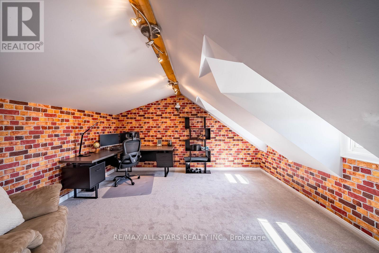 263 Sunset Boulevard, Whitchurch-Stouffville, Ontario  L4A 3R1 - Photo 28 - N12976916