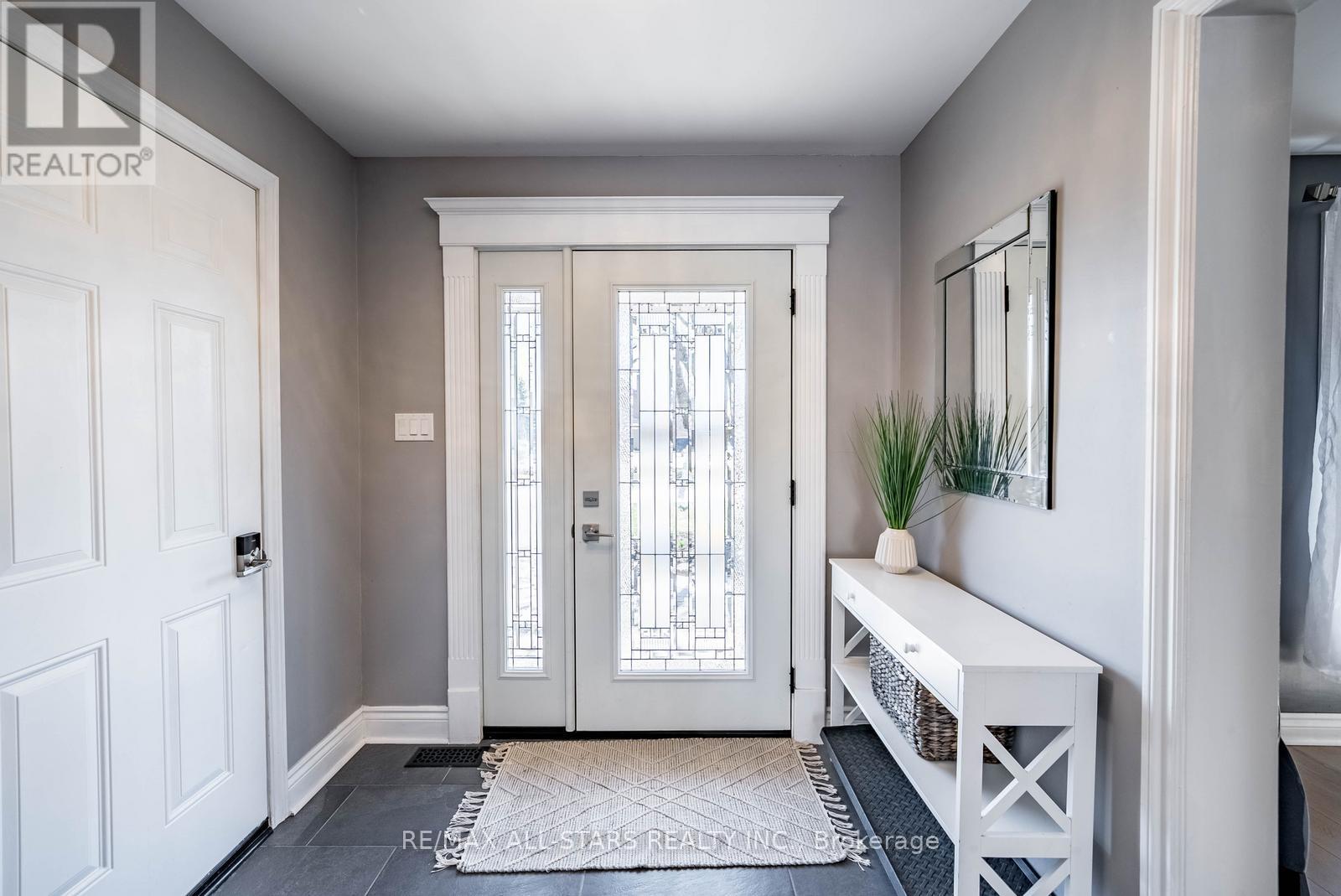 263 Sunset Boulevard, Whitchurch-Stouffville, Ontario  L4A 3R1 - Photo 6 - N12976916