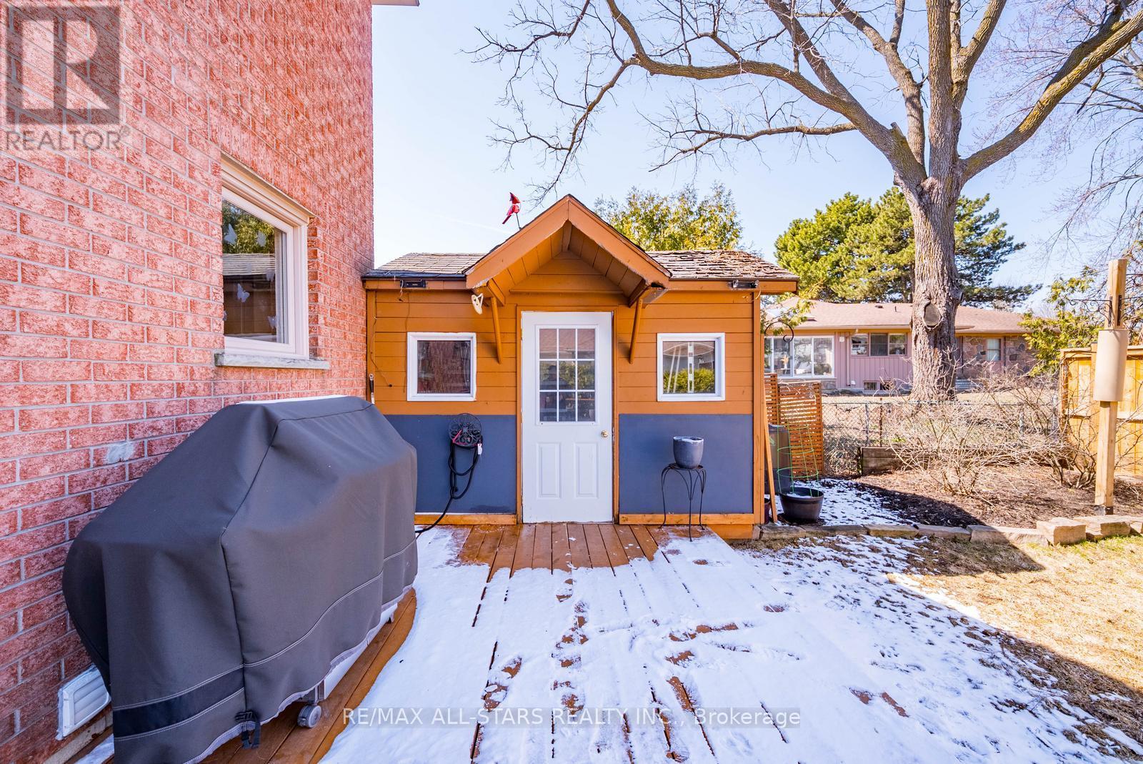 263 Sunset Boulevard, Whitchurch-Stouffville, Ontario  L4A 3R1 - Photo 39 - N12976916