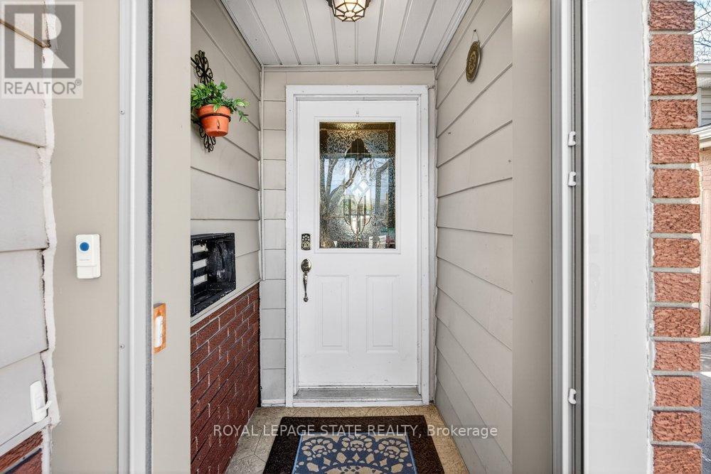 368 Carson Drive, Hamilton, Ontario  L8T 4V1 - Photo 4 - X13030214