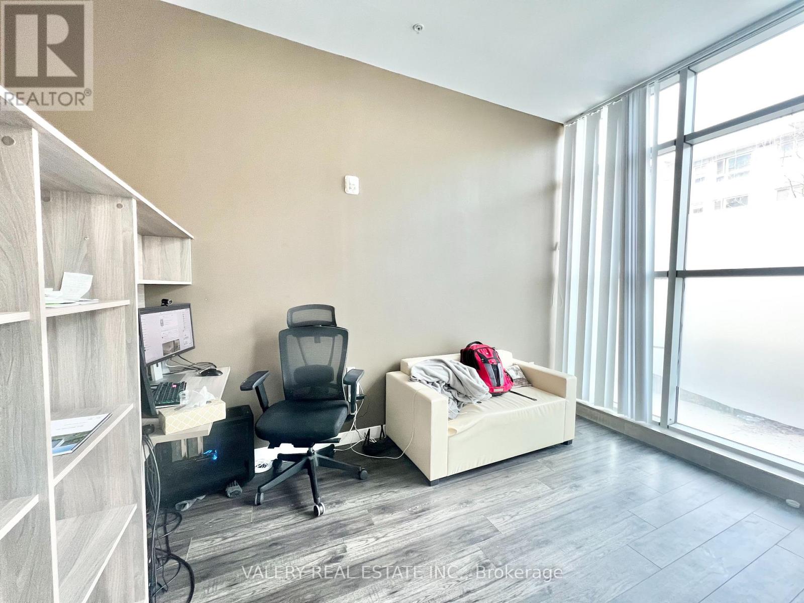 108 - 257 Hemlock Street, Waterloo, Ontario  N2L 3R4 - Photo 3 - X13030230