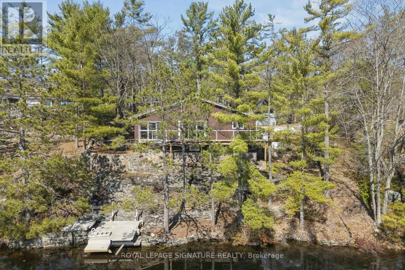18 LOON LAKE ROAD N, Gravenhurst, Ontario