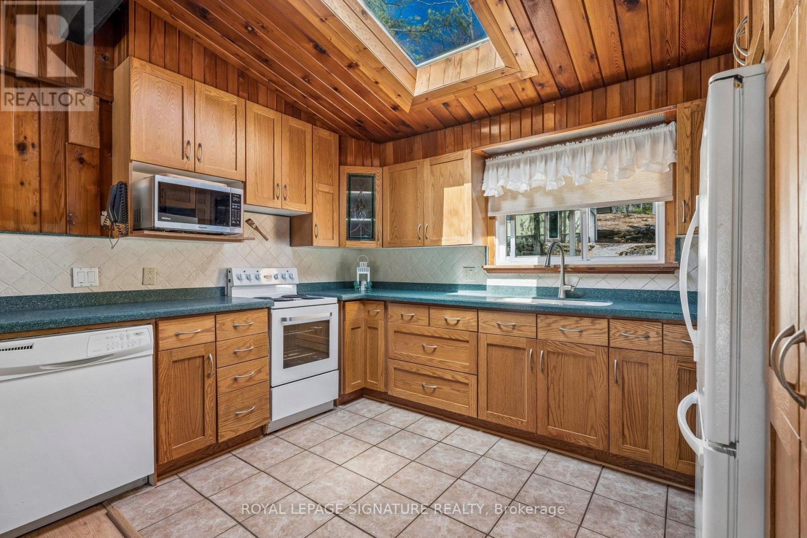 18 Loon Lake Road N, Gravenhurst, Ontario  P1P 1R2 - Photo 19 - X13030260