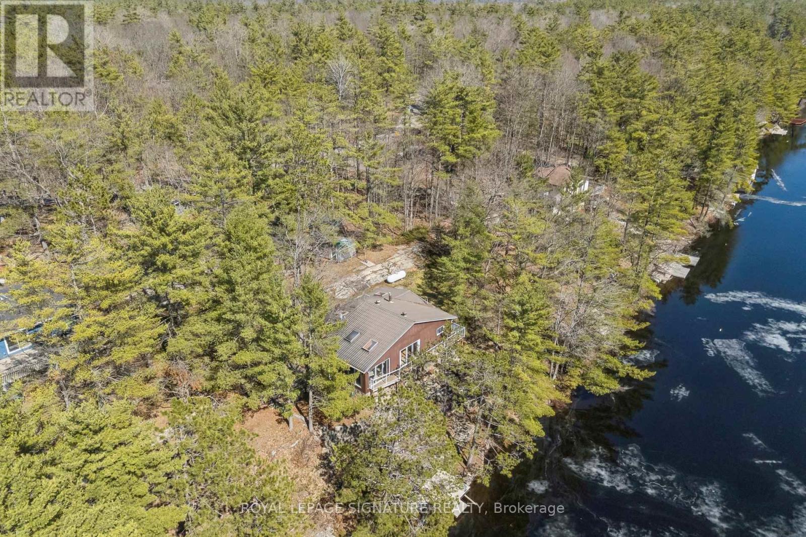 18 Loon Lake Road N, Gravenhurst, Ontario  P1P 1R2 - Photo 2 - X13030260