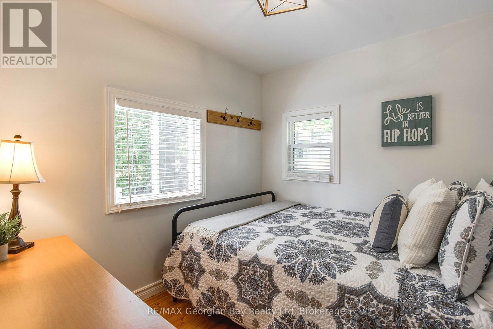 369 Tiny Beaches Road S, Tiny, Ontario  L0L 2J0 - Photo 15 - S12940476