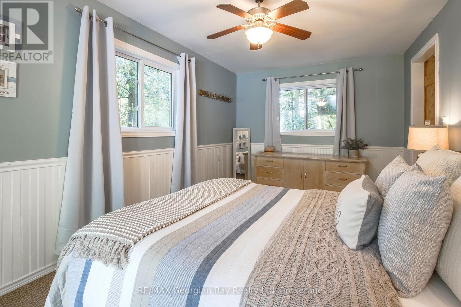 369 Tiny Beaches Road S, Tiny, Ontario  L0L 2J0 - Photo 13 - S12940476