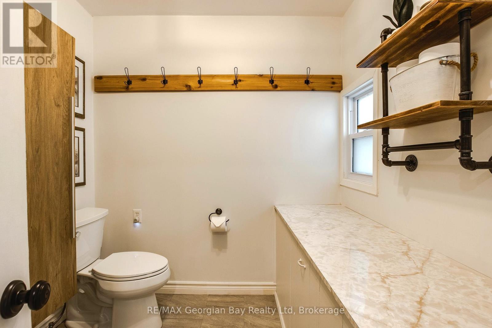 369 Tiny Beaches Road S, Tiny, Ontario  L0L 2J0 - Photo 18 - S12940476