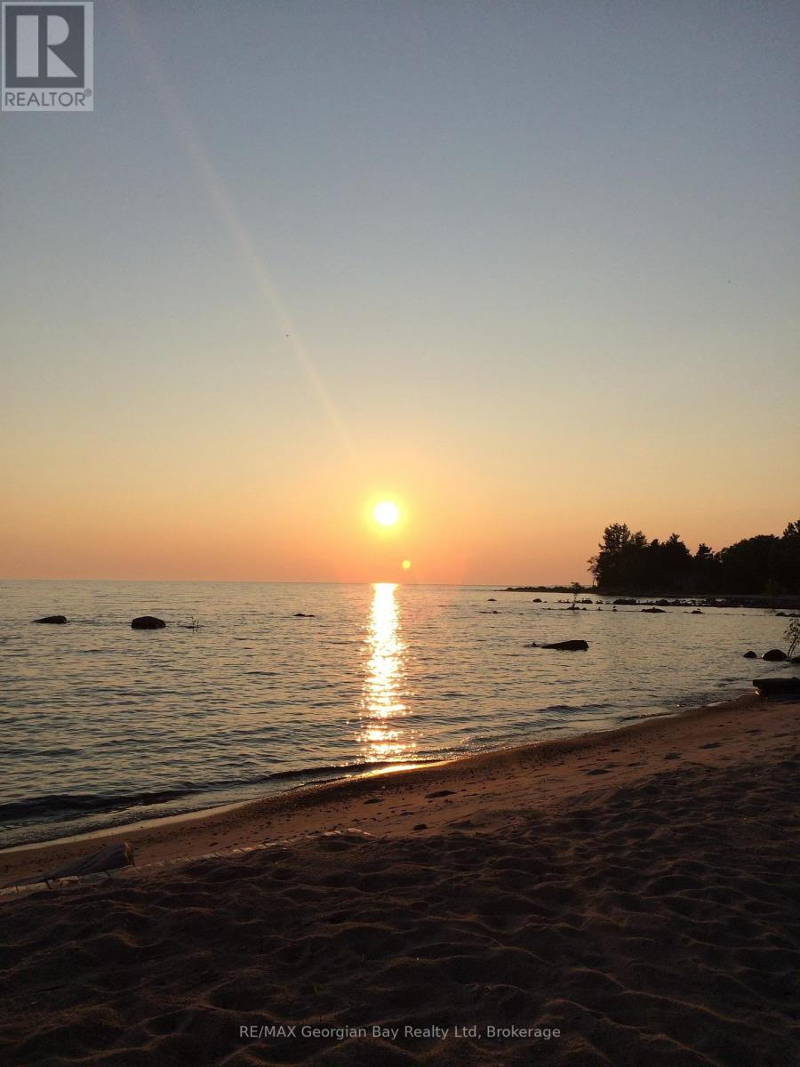 369 Tiny Beaches Road S, Tiny, Ontario  L0L 2J0 - Photo 28 - S12940476