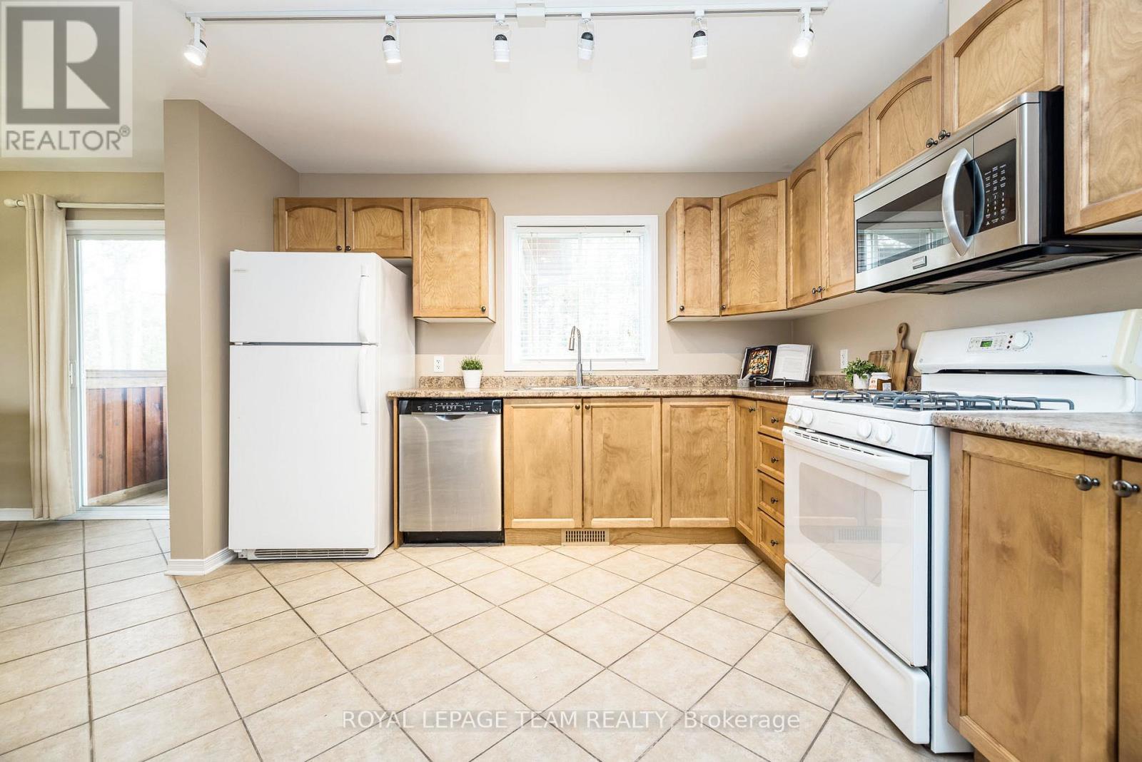 318 Main Street E, Merrickville-Wolford, Ontario  K0G 1N0 - Photo 11 - X13030354