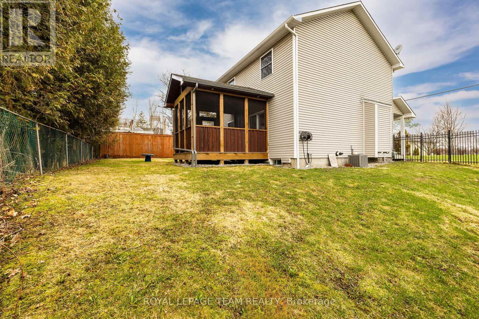 318 Main Street E, Merrickville-Wolford, Ontario  K0G 1N0 - Photo 33 - X13030354