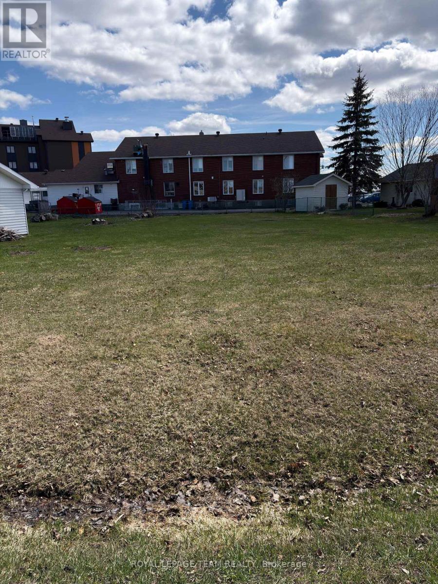 94 Simcoe Street, South Stormont, Ontario  K0C 1P0 - Photo 2 - X13030384